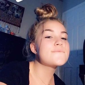 Meet your Posher, Kacie